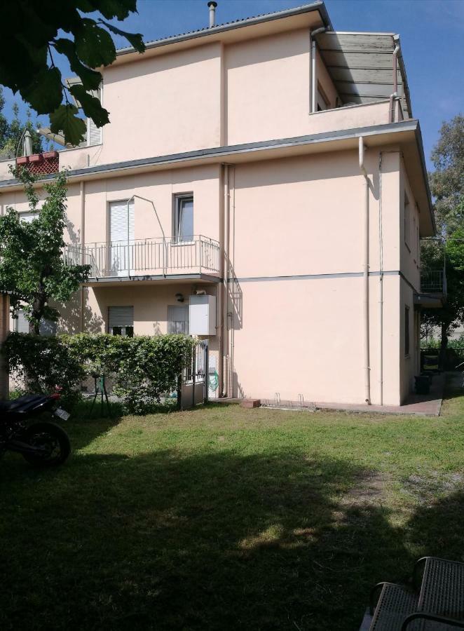 Il Merlo Πίζα Εξωτερικό φωτογραφία